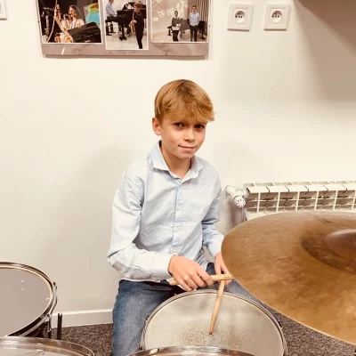 81715d30-f386-470c-a03e-c2e03e4bafcf